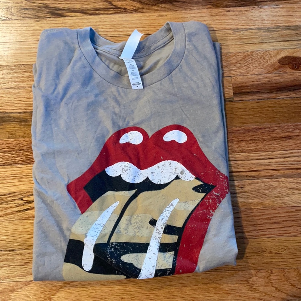 Women’s Canvas brand tee Size M Rolling Stones Inspired Tee